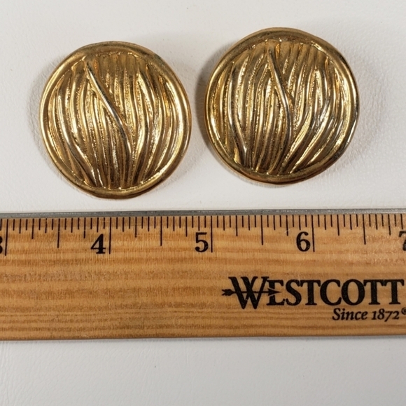 BIG Textured Gold Disc Clip On Earrings - Picture 3 of 3